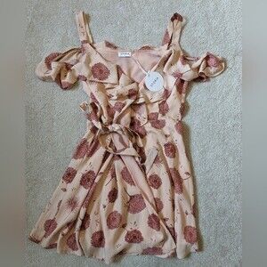 NWT Storia Dry Goods Falling Petals Cold Shoulder Dress Size M